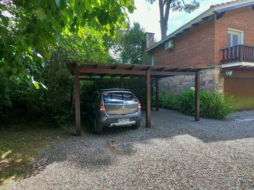Casa 7 Dormitorios En Cantegril, Punta Del Este