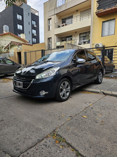 Peugeot 208 1.6 Feline