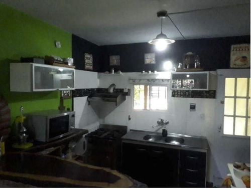 Imagen 3 de 14 de Venta - Casa 4 Amb - Parque Leloir - Ituzaingo