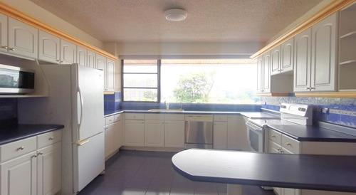 Imagen 11 de 16 de Amplio Apartamento De 2 Habs + Estudio En Venta En Zona 14