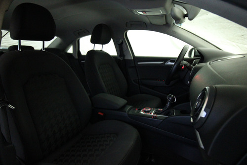 Audi A3 1.8 Ambiente At