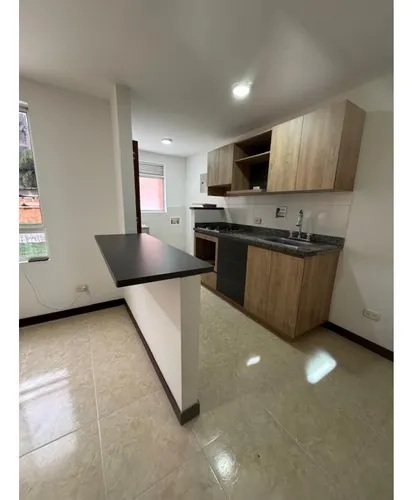 Apartamento Para La Venta En Laureles