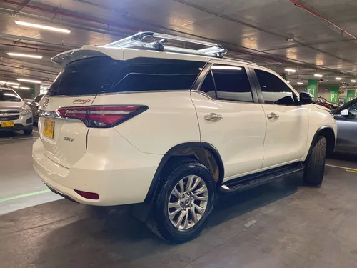 Toyota Fortuner 2.7L Srv