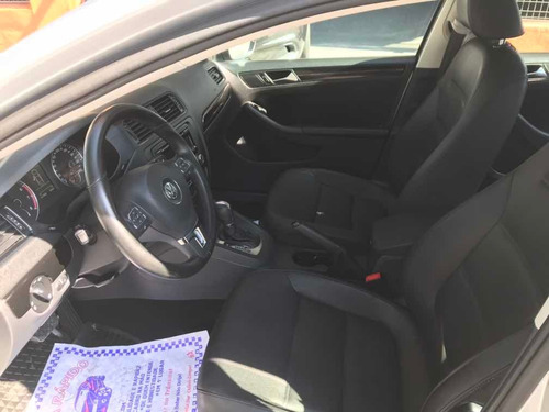 Volkswagen Jetta 2012 2.0 Comfortline Flex 4p Automática