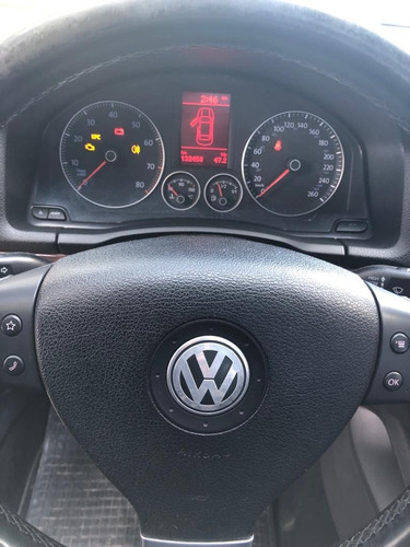 Imagen 8 de 9 de Volkswagen Vento Luxury 2.5 2009