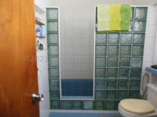 Imagen 8 de 30 de Casa En Venta Urb. El Marques Rent A House Los Samanes 22-10833
