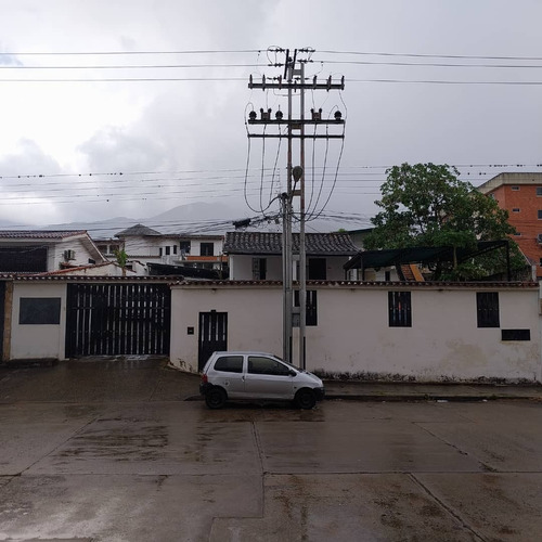 Casas En Venta En San Cristobal. (multifamiliar)