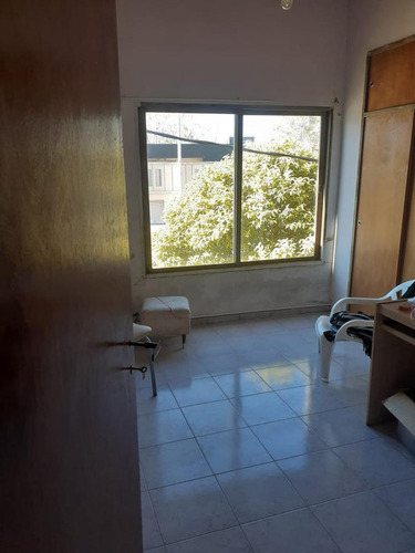 Casa En Venta - 2 Dormitorios 2 Baños - Jardín - 177.72mts2 - Punta Lara, Ensenada