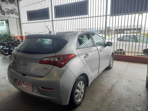 Imagem 5 de 11 de Hyundai Hb20 1.0 M 2014