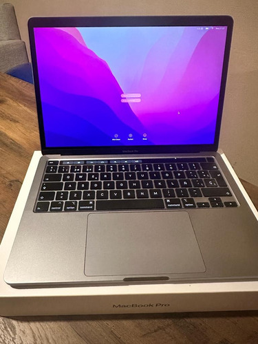 Apple Macbook Pro I7 13  2020