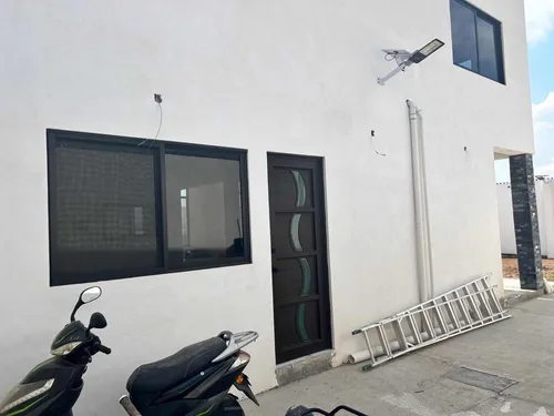Casa Grande Tipo Minimalista