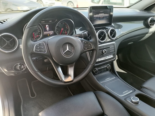 Imagen 7 de 9 de Mercedez Cla200