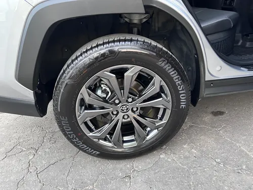 Toyota RAV4 2.5 Xle Hev 4X4 Cvt