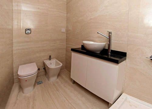 Venta Departamento En Palermo Piso Entero Con Balcón. 4 Ambientes Con Dependencia