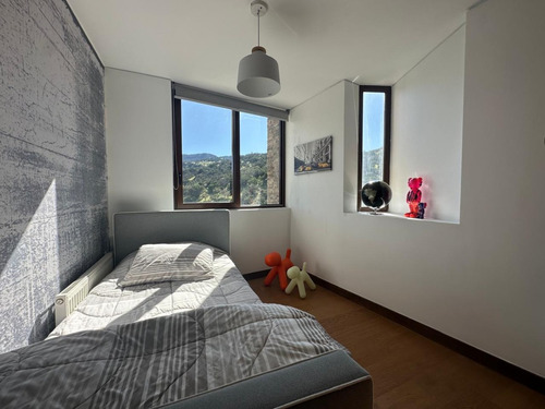 Triplex Con Exquisito Quincho Y Vista A Montaña