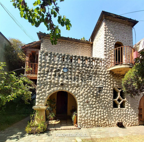 Casa En Venta De 8 Dorm. En Ñuñoa Granterreno Para Remodelar