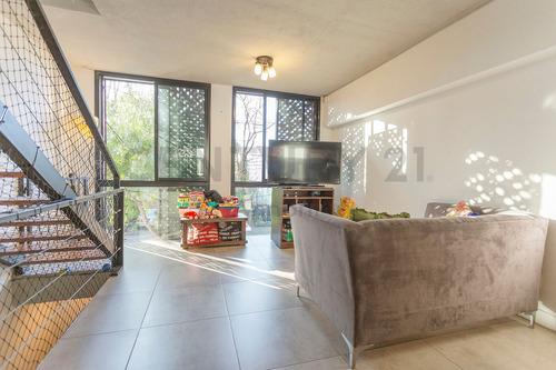 Venta Duplex 3 Dormitorios Y Cochera Cubierta En Olivos