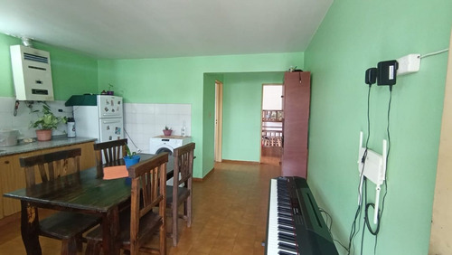 Venta En Bloque Casa + Dos Deptos Cupani Córdoba