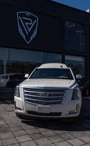 Cadillac Escalade ESV 6.2 Premium V8 At