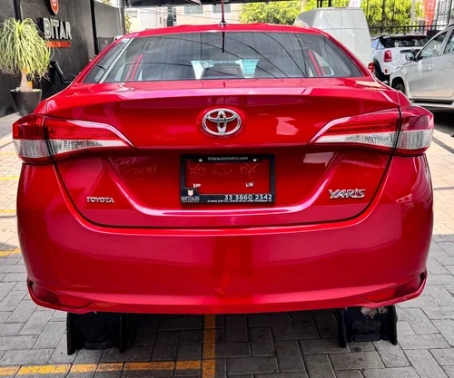 Toyota Yaris 1.5 Core Mt