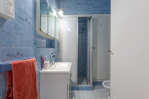 Venta Casa Dos Dormitorios Con Jardin En Fisherton