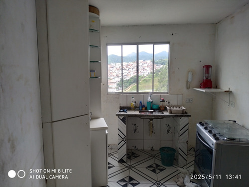 Casa 2 Dormitórios , Incluso Água E Luz