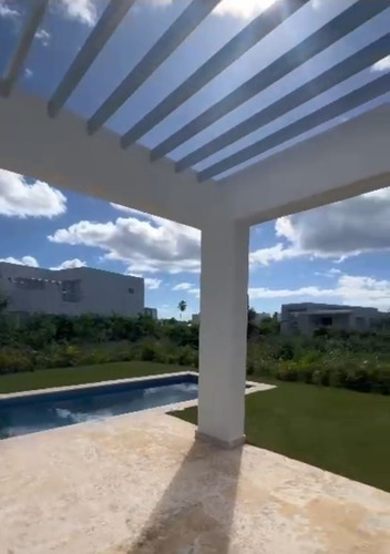 Vendo Villa  En Playa Nueva Romana