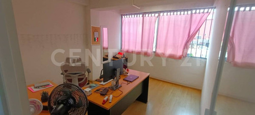 Edificio En Venta En Ciudad Satélite, Naucalpan, Edo. Méx