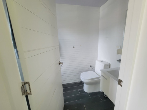 Foxpiantini.com - V149 | Apartamento De Lujo En Piantini | Diseño Moderno Y Ubicación Exclusiva