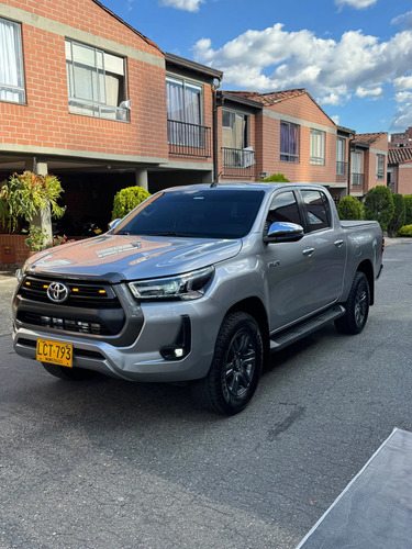 Toyota Hilux 2.4 Diésel 4X4