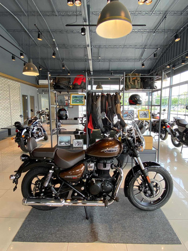 Imagen 3 de 15 de Royal Enfield Meteor 350 Supernova Brown