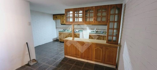Imagen 5 de 11 de Casa En Venta De 3 Dorm. En Estación Central