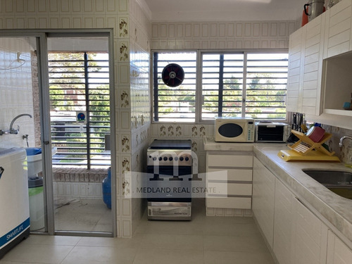 3 Dormitorios Duplex Y Cochera En Playa Mansa- Ref: 310