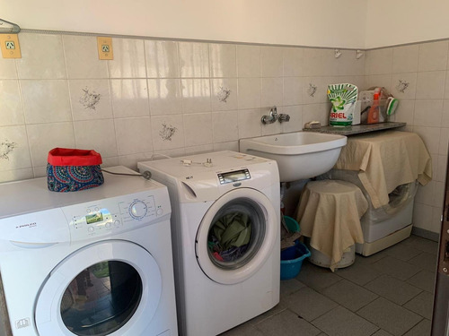 Imagen 15 de 22 de Excelente Casa De 4 Ambientes Con Piscina