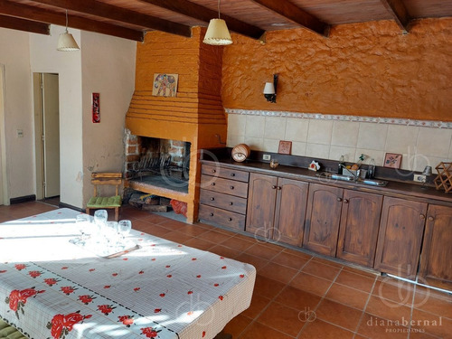 Imagen 14 de 19 de Casa Con Barbacoa Y 3 Dormitorios En Altos Del Pinar