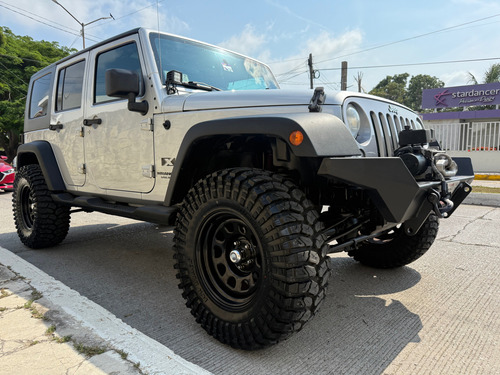 Jeep Wrangler X Sahara Unlimited 4x4 At