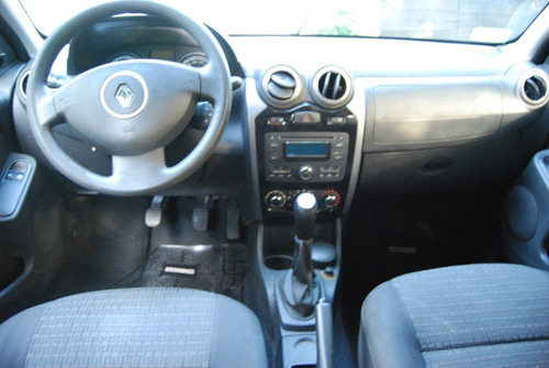 Renault Sandero 1.6 Confort 2011
