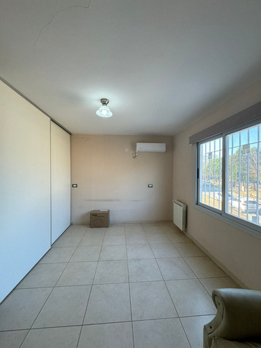 Venta Casa Greenville 2- Credito Hipotecario Bancos. Pileta Dormitorio En Planta Baja Oportunidad.