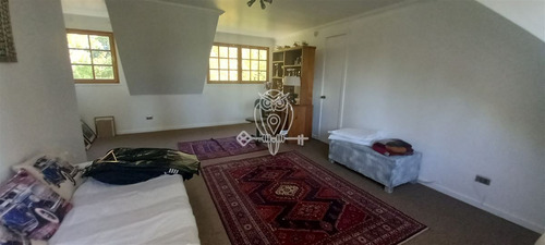 Casa En Venta De 5 Dorm. En Talagante