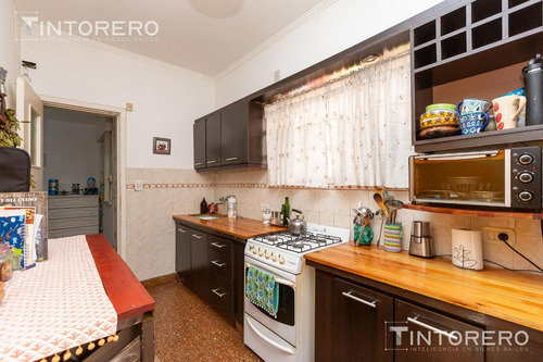 Venta Casa 3 Ambientes Con Cochera Y Jardin Padua. Acepta Permuta