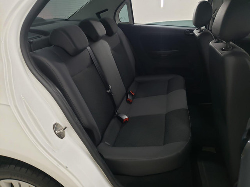 Volkswagen Voyage VOYAGE 1.0 FLEX 12V 4P