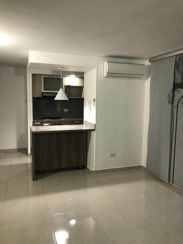 Venta Apartamento En La Hacienda, Sur De Cali 796.