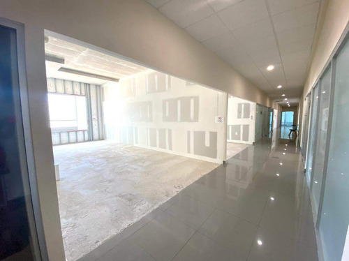 Imagen 14 de 29 de Local Para Consultorio En Zona Exclusiva