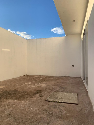 Imagen 11 de 16 de Venta De Casa En Terrazas El Carrascal, Obra Gris. Adlz