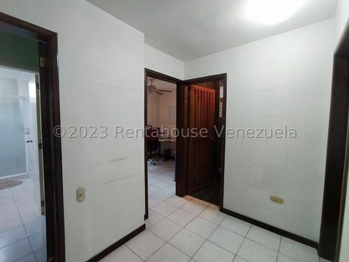 Imagen 13 de 24 de Apartamento En Venta Urb San Isidro, Maracay 23-19045 Hc