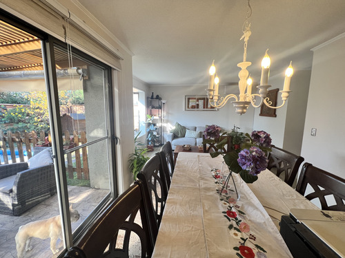 Se Vende Casa En Condominio De Excelente Nivel