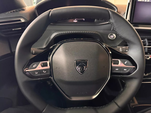 Peugeot 2008 1.0T Allure