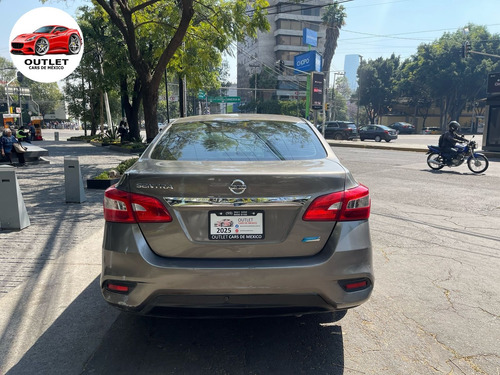 Nissan Sentra 1.8 Advance Cvt