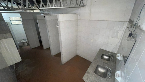 Imagen 7 de 14 de Galpon En Venta En Lanus Oeste
