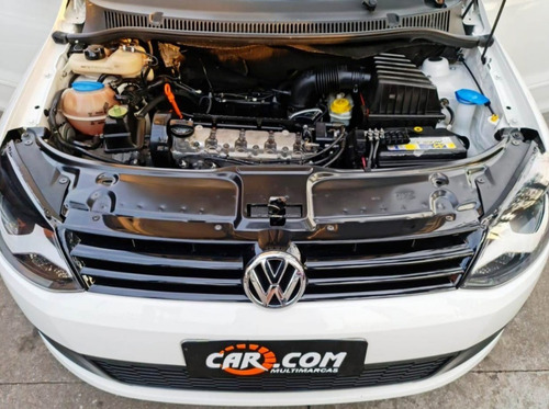 Imagem 19 de 21 de Volkswagen Fox Trend 1.6 8v Flex 4 Portas Impecável!!!